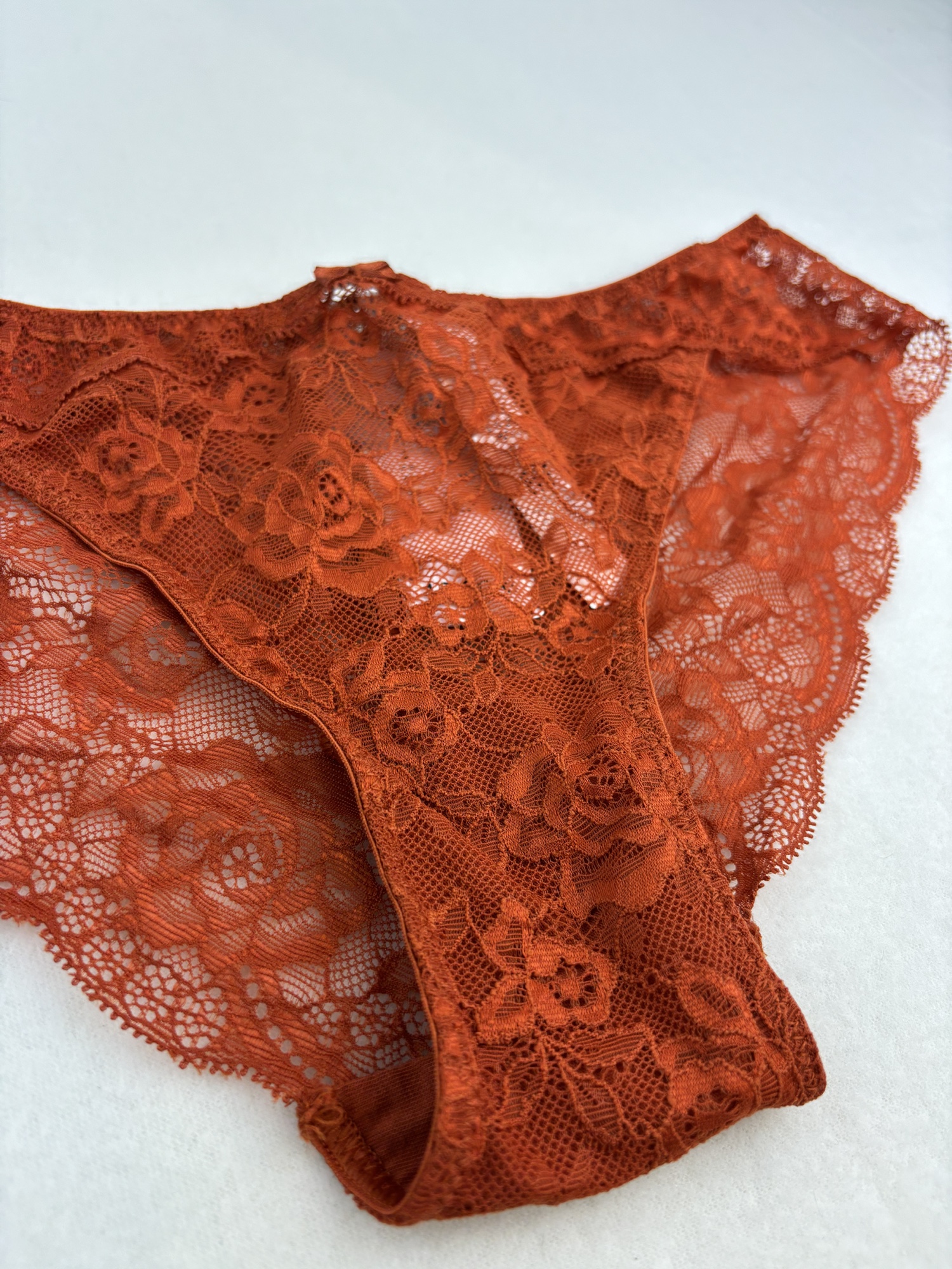 Intimissimi Lyra Lace – koronkowe figi Spicy Orange - obrazek 2